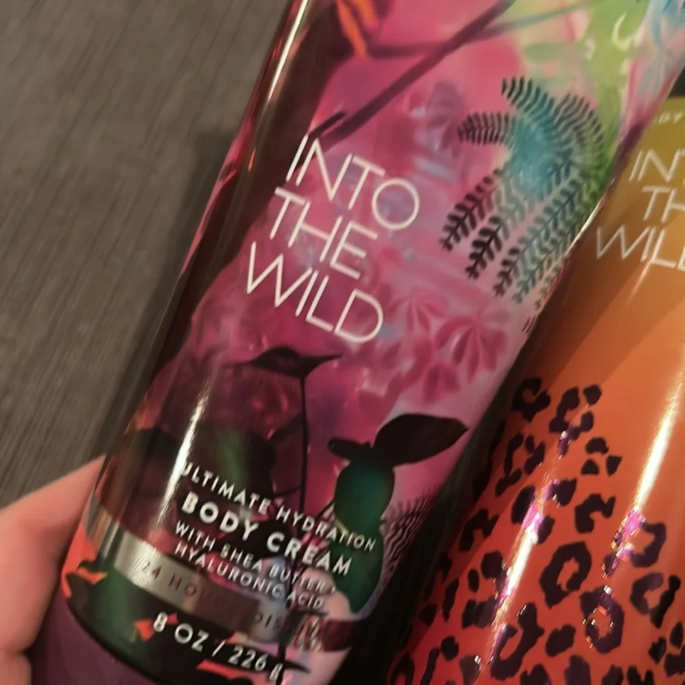 Bath & Body Works Into the Wild Beauty Bundle: Body Cream and Mist NEW